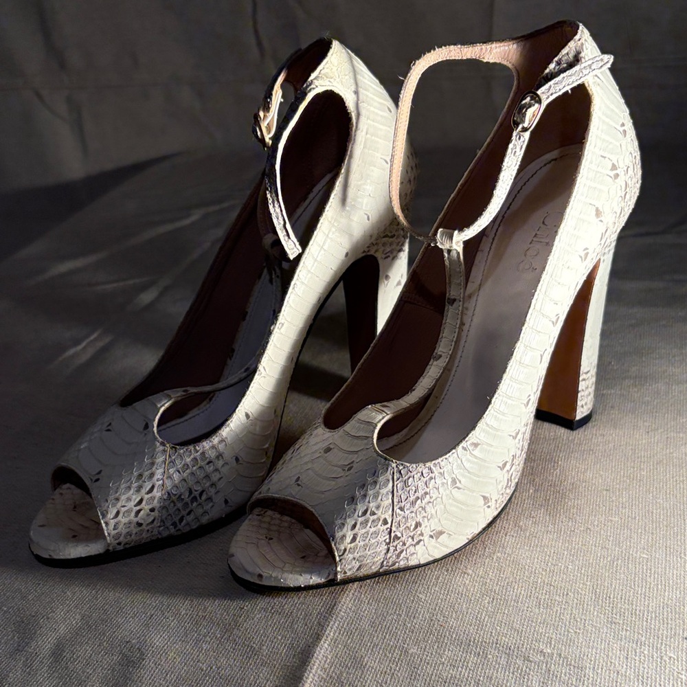 Elegant Chloe Italian Cream Peep-Toe Heels